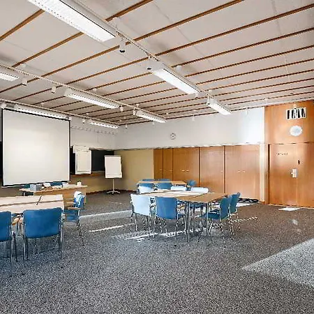 Rantapuisto 4* Helsinki