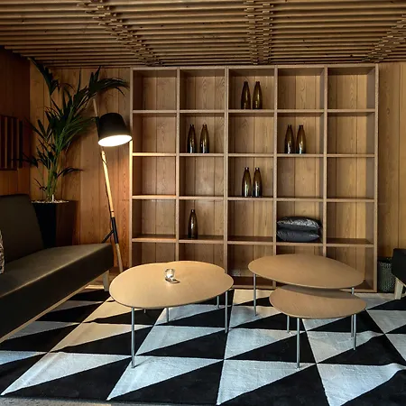 Otel Rantapuisto 4*