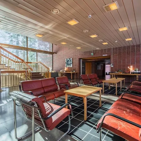 Rantapuisto 4* Helsinki